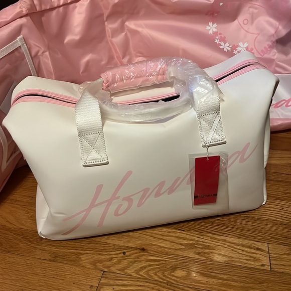 New Honma LTD Edition 65th Anniversary Sakura Blossom Duffel & Golf Cover Set - Picture 3 of 17